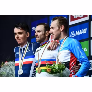 #136 Po šiestich pódiách sa Valverde dočkal dúhy