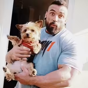 Luke Sandoe je mrtvý... vzpomínáme s Vojtou Trnkou