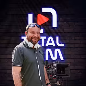 Jak se točí pro neslyšící diváky? | Rozhovor s režisérem Ivem Macharáčkem