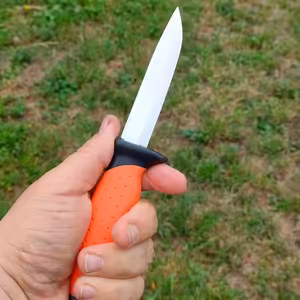 Recenze: Mikov Brigand 393-NH-10 je levná alternativa “supernožů”