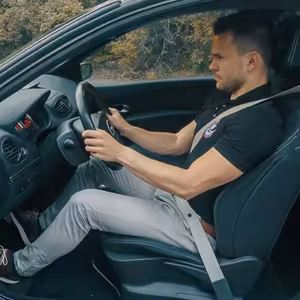 V jakémkoliv autě do roku 2000 to bude strašná sranda - Petr Mutafov