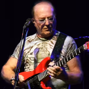 Petr Janda oslávil 79-te narodeniny, ale do hudobného dôchodku sa nechystá