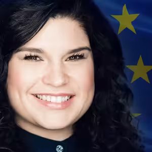 Európska únia volí nový parlament – Fínov zamestnáva hokej, Gréci majú voľby povinné