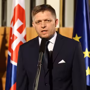 Studio Alarm: Vyhrál ve slovenských prezidentských volbách Robert Fico?