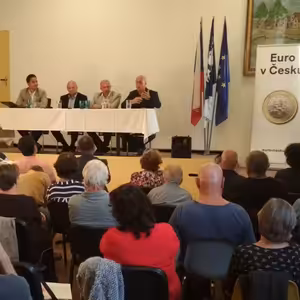 Beseda o euru v Nové vsi