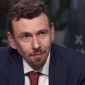 Psychoterapeut: Mám strach z toho, co se kolem koronaviru děje. Postup vlády nechápu