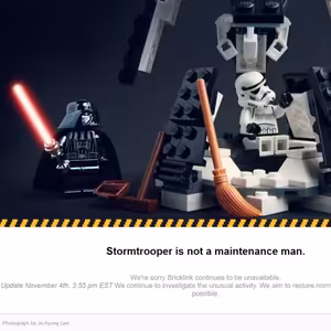 E15: Tepláková súprava, BrickLink dole zostáva