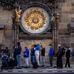 Kudy v Praze běžel Dan Brown? A kam jezdili Poláci na dovolenou v 17. století?