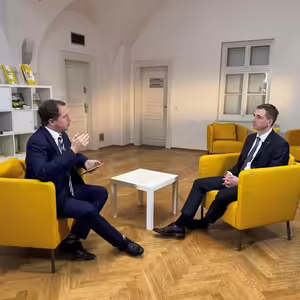 Sněmovna přehlasovala Senát i prezidenta, postupné navyšování výdajů na obranu, podpis smlouvy k dostavbě Dukovan (8.3.2025) HOST: Lukáš Vlček /STAN/