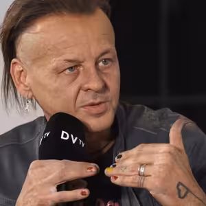 Nejsme schopni sdílet veřejný prostor. Spousta řidičů si neuvědomuje, jak nebezpečná je to hra, říká Kontra