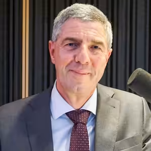 Béla Bugár - Pár mesiacov pred voľbami sa budú vyťahovať účelové videá prokurátora Trnku