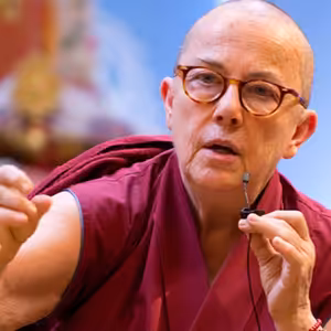 Soucit není lístost, hněv a deprese nejsou nikdy následky soucitného přístupu - Robina Courtin -