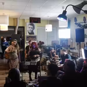 SPÍCÍ HVĚZDY 012 - Čáro Gipsy LIVE