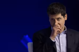 Do OpenAI se po pár dnech vrací Sam Altman. Zrychlí uvádění umělé inteligence trh?