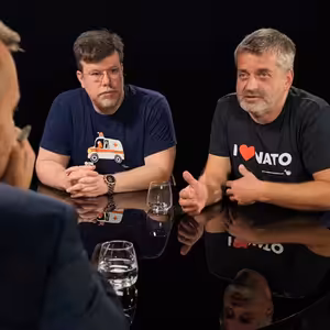 F. Blaščák a M. Sýkora: "R. Kaliňák zdesaťnásobil export zbraní. Zapíše sa to do hospodárskych dejín Slovenska"