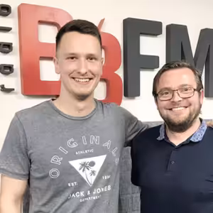 Len nedávno sa skončil hokejový šampionát, ale hokej nie je jediný šport, ktorý sa hrá s hokejkou v ruke