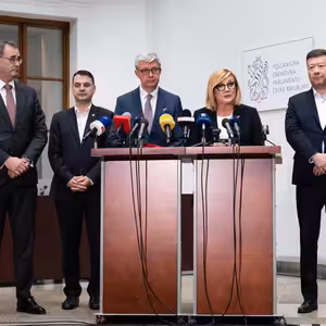 Hodnocení ministrů: nenápadná hvězda, zkušení harcovníci a trio na odstřel