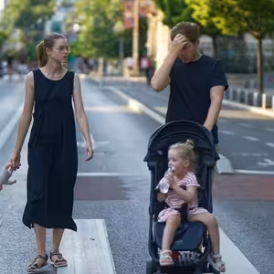 Na čom záleží: Lamentujú nad tým, aké ťažké je byť mamou. Prečo je mediálny obraz materstva taký depresívny?