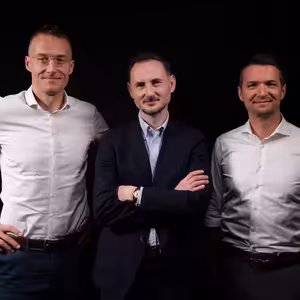 O Trumpovom vtipkovaní o zničení L.A., o tom, prečo ho Vance nevystrieda a či Demokrati získajú o mesiac Kongres