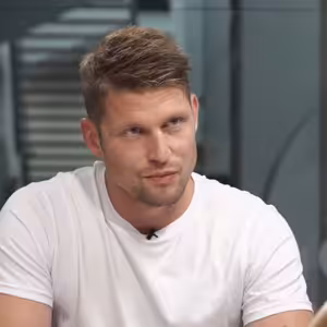 Po tragédii dovedl Třinec k titulu: Hokej byl útěk, chtěl jsem i skončit, říká Vrána