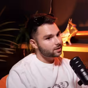 39: KAJUMI?! TAK JAK TO TEDA JE?! Peníze, hejt, OF a život po bouři - ADAM KAJUMI EP39