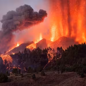 Je cítit nervozita, nikdo si netroufá odhadnout, jak dlouho budou erupce trvat, říká Čech z Kanárských ostrovů
