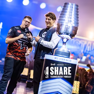 SHARE: E-športový turnaj v Kolíne zaplnil hokejovú arénu. Boli sem tam