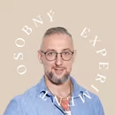 Muži, ktorých sme naučili necítiť: s Petrom Podlesným o modernej mužnosti