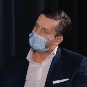 Smatana: Z tlačových konferencií zmizli epidemiológovia. Improvizácia nahradila dlhodobý plán