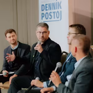 Liberáli robia konzervatívnym organizáciám to, čo Fico liberálnym mimovládkam (Postoj v Ružomberku)