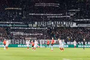 Šampionát v Kataru symbolizuje vládu zkaženosti a peněz nad světovým fotbalem