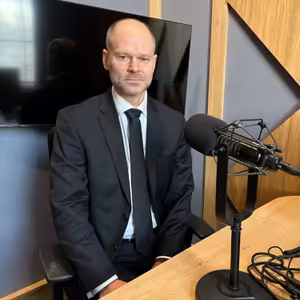 Prezident průmyslu a obchodu Špicar: Nechme automobilky žít, na elektromobilitu se tlačí až moc