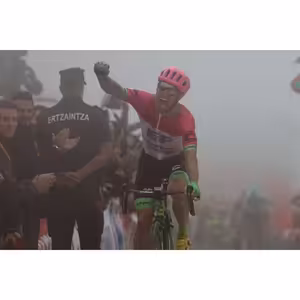 #132 VUELTA ŠPECIÁL: Yatesov červený mečbal, Quick-Step rozbíja slovenské cesty