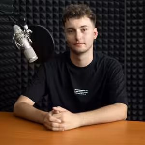 Víťaz 27. ročníka Olympiády ľudských práv Theo Sirota