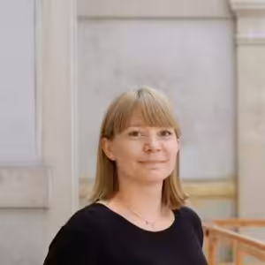 Ľudia cez priechody pre chodcov utekajú a naše ulice nie sú pre všetkých