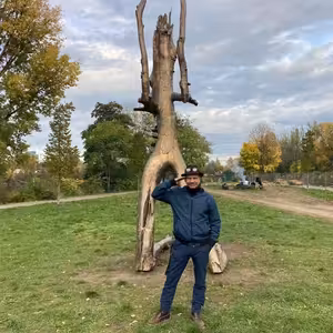 Jsou na covid lepší dorty, nebo básně? A ke komu se na Štvanici modlí Krištof Kintera?