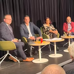 Veřejná ebata ROMEA TV: Co dělá MPSV pro zvýšení zaměstnanosti Romů a Romek?