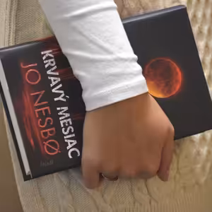 TIP na knihu: Jo Nesbo a severské krimi Krvavý mesiac
