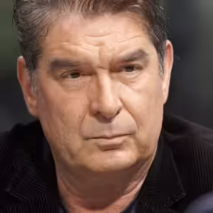 V Číně to bylo horší než ve válce, je to náš nepřítel a nejnebezpečnější země. Kolem Zemana jsou hyeny, říká Etzler