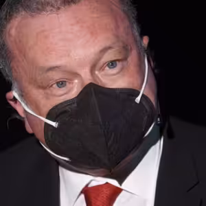 Fandové na fotbale? Školy měly mít přednost, je to selhání a průšvih, říká Konvalinka