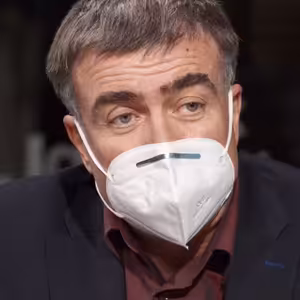 Máme zaděláno na velký problém, covid postihuje i srdce, lidé s infarkty navíc chodí pozdě, říká Linhart