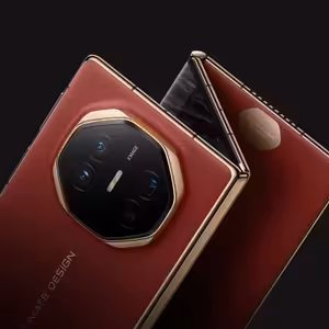 EU jde opět proti Applu, nové platební služby a další novinky