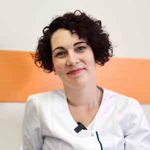 Denně procházka a hluboký dřep pomohou ženám u porodu, říká vedoucí lékařka porodního sálu Staňová