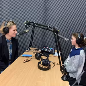 Ráda jsem provokovala učitele a chodila na hranu, říká paní učitelka Barbora Pincová