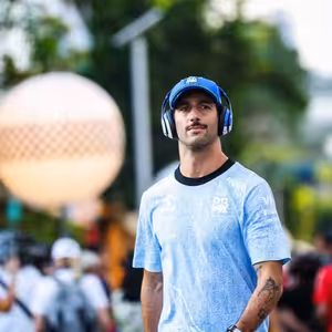 InstaPokec ze Singapuru: Ricciardo je v pr*eli