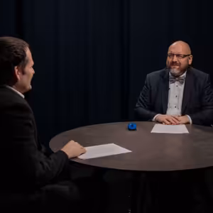 Andrej Žiarovský: Trump verzus Zelenskyj, zastavenie pomoci USA Ukrajine a Macronov jadrový dáždnik