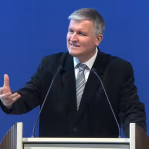 Václav Vondrášek • O smířlivosti smířených