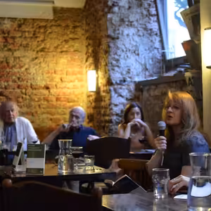 Wanda Heinrichová, Jehla sestupuje