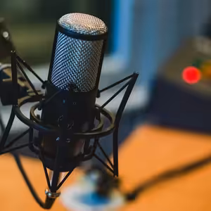 Na Spomocníkovi 3 - Ondřej Neumajer