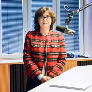 Lucia Žitňanská - Policajný prezident podkopáva dôveryhodnosť polície